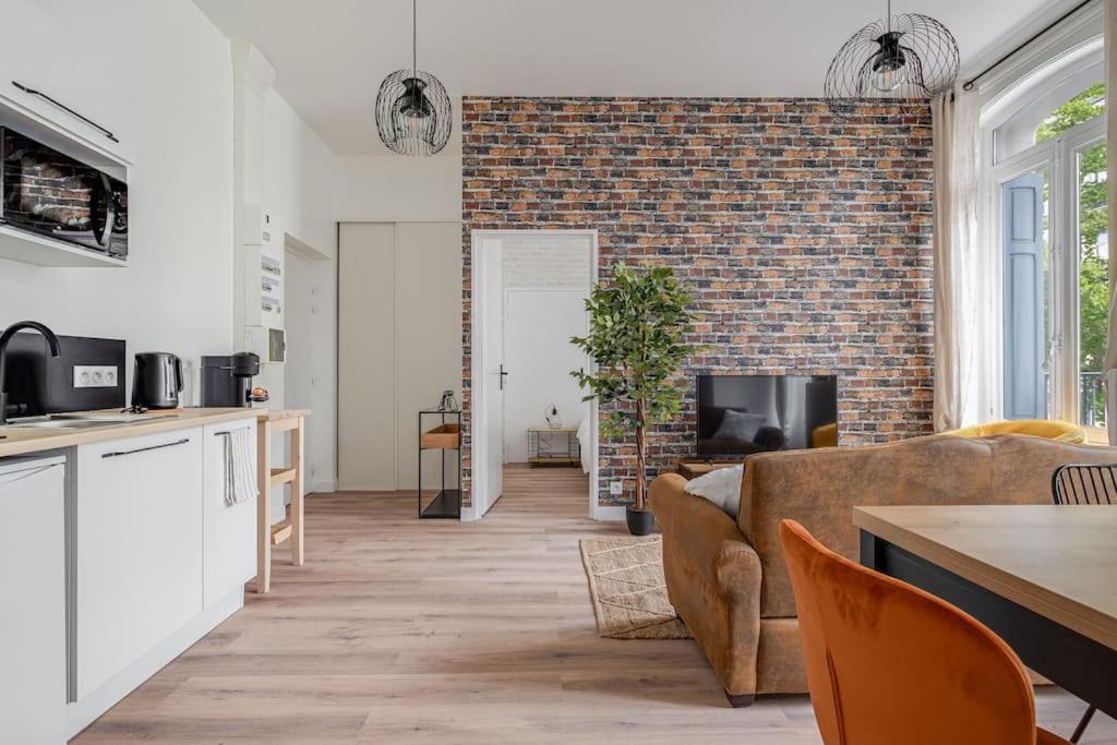 Grand Appartement «  City » Spacieux Et Moderne Saint-Etienne  Extérieur photo